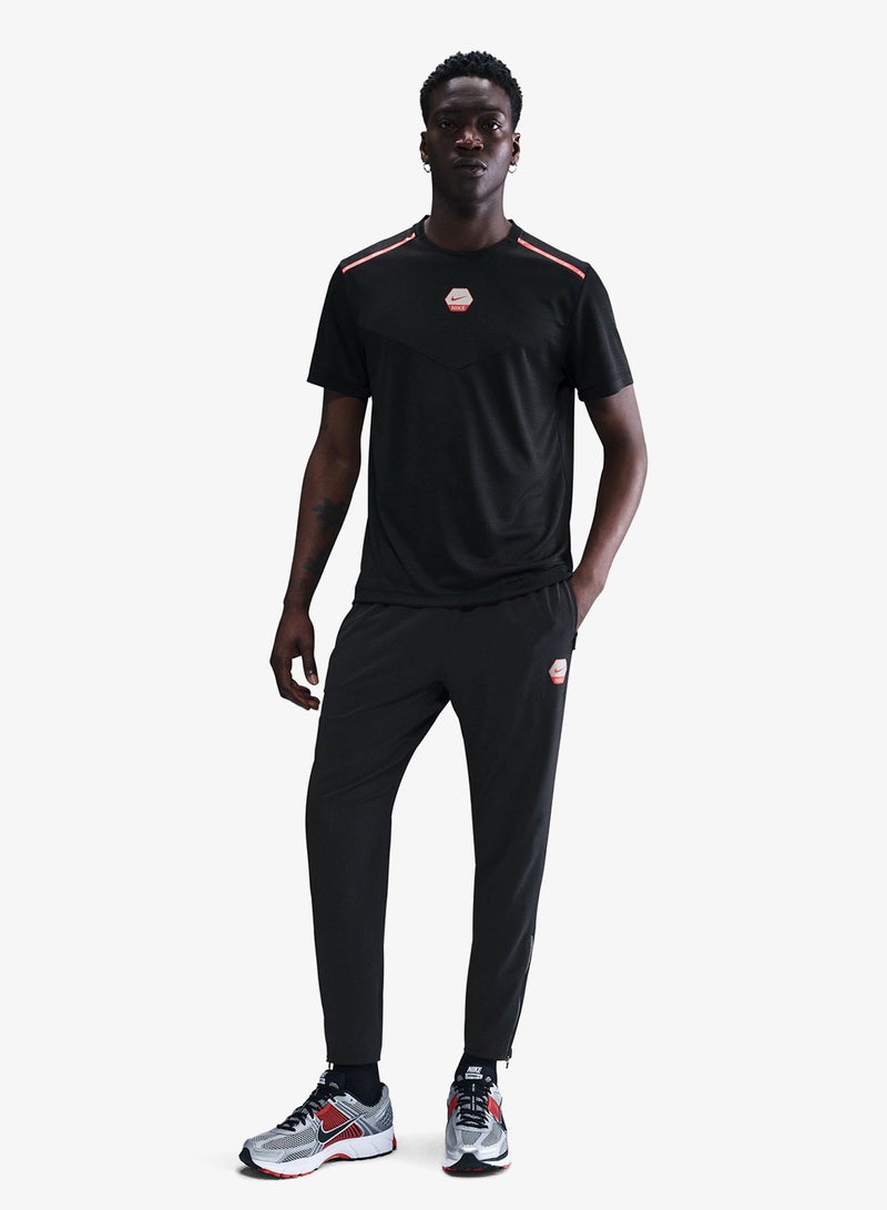 Nike Nsw Club Sports Run T-Shirt - Image 1